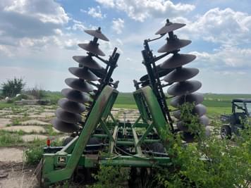 Main image John Deere 230