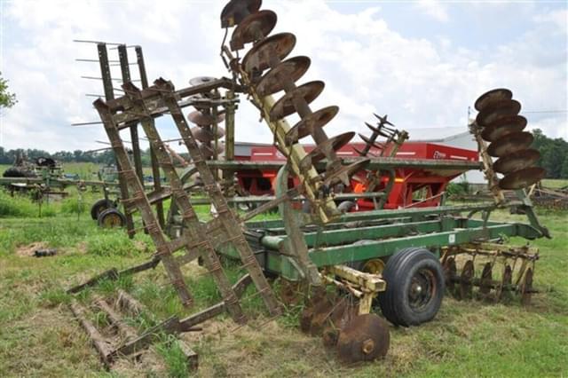 Image of John Deere 230 equipment image 4