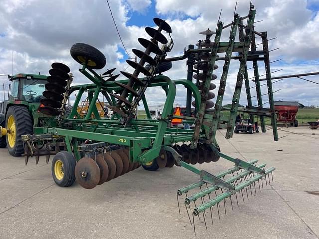 Image of John Deere 230 equipment image 2