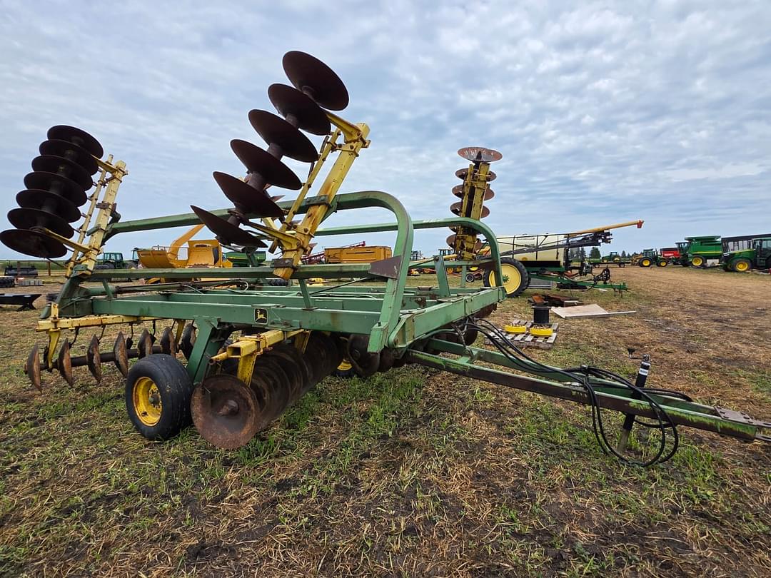 Image of John Deere 230 Primary image