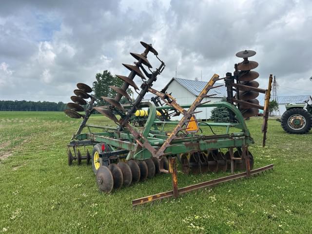 Image of John Deere 230 equipment image 4
