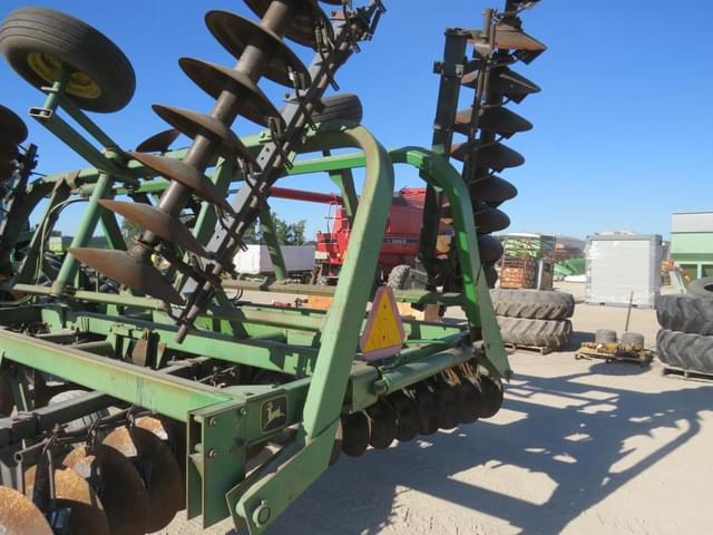 Image of John Deere 230 equipment image 3