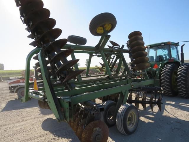 Image of John Deere 230 equipment image 4