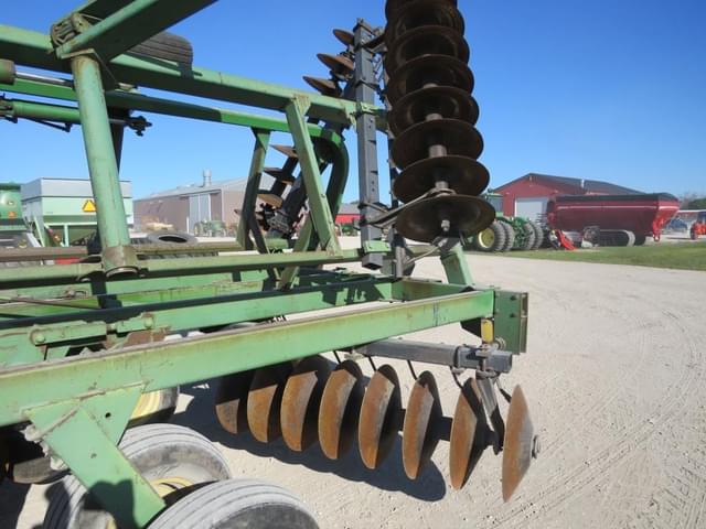 Image of John Deere 230 equipment image 1