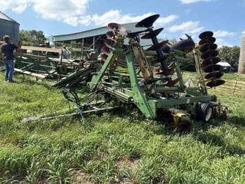 Main image John Deere 230