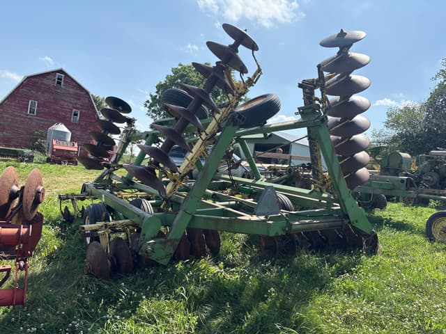 Image of John Deere 230 equipment image 3