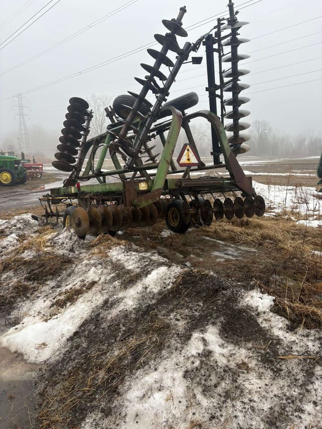 Image of John Deere 230 equipment image 4