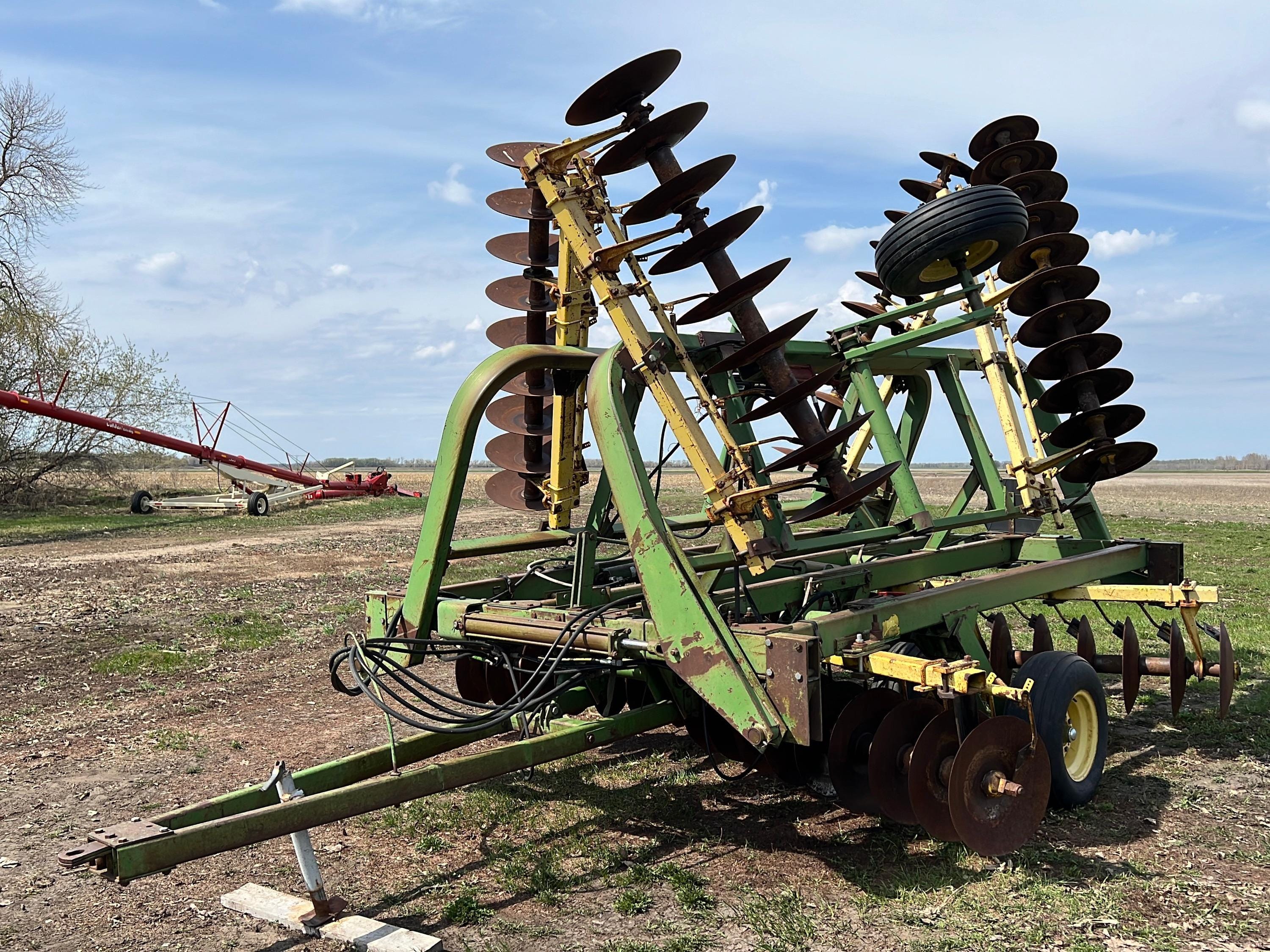 Main image John Deere 230