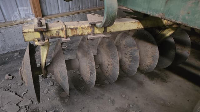 Image of John Deere 230 equipment image 1