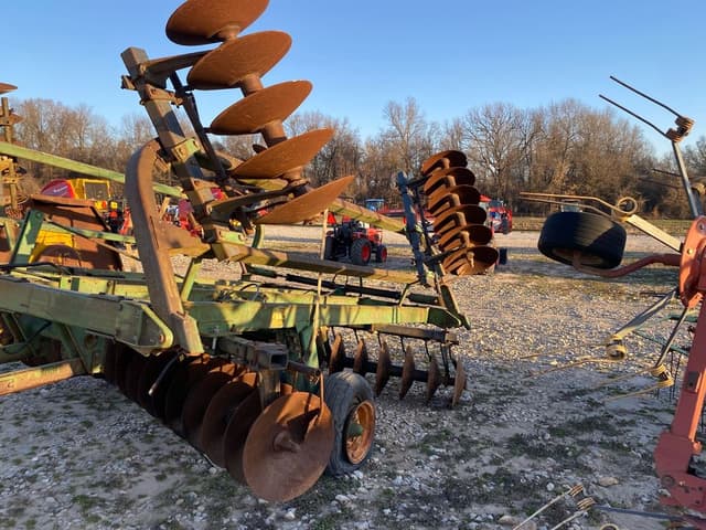 Image of John Deere 230 equipment image 3