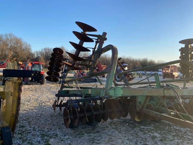 Image of John Deere 230 equipment image 3