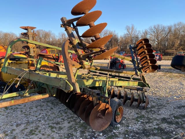 Image of John Deere 230 equipment image 4