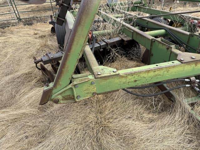 Image of John Deere 230 equipment image 3