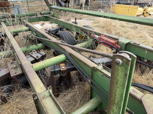 Image of John Deere 230 equipment image 2