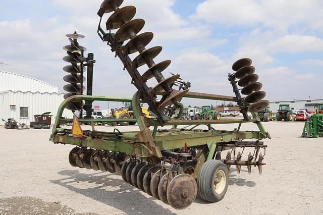 Image of John Deere 230 equipment image 3