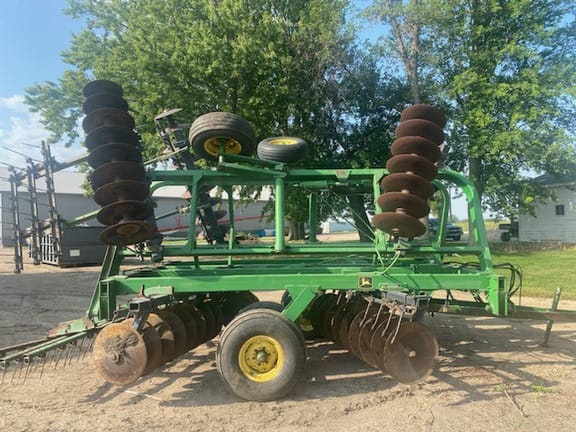 Main image John Deere T0230