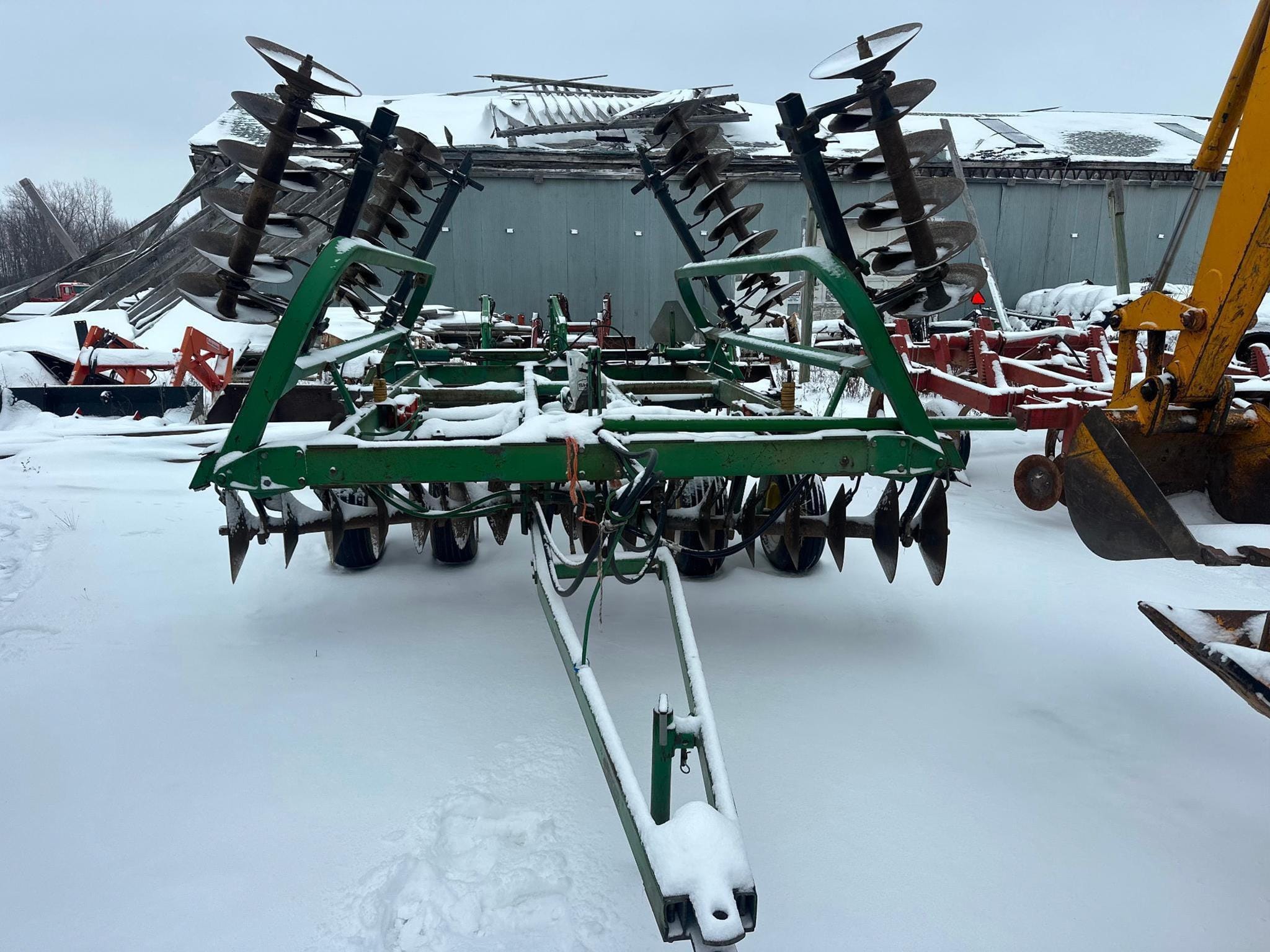 John Deere 230 Equipment Image0