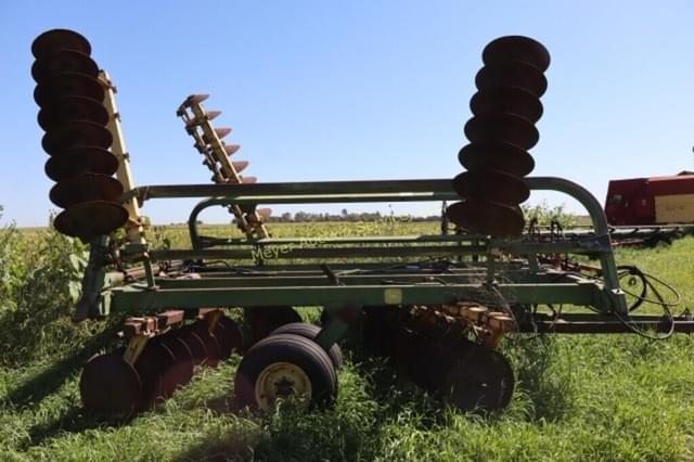 Image of John Deere 230 equipment image 2