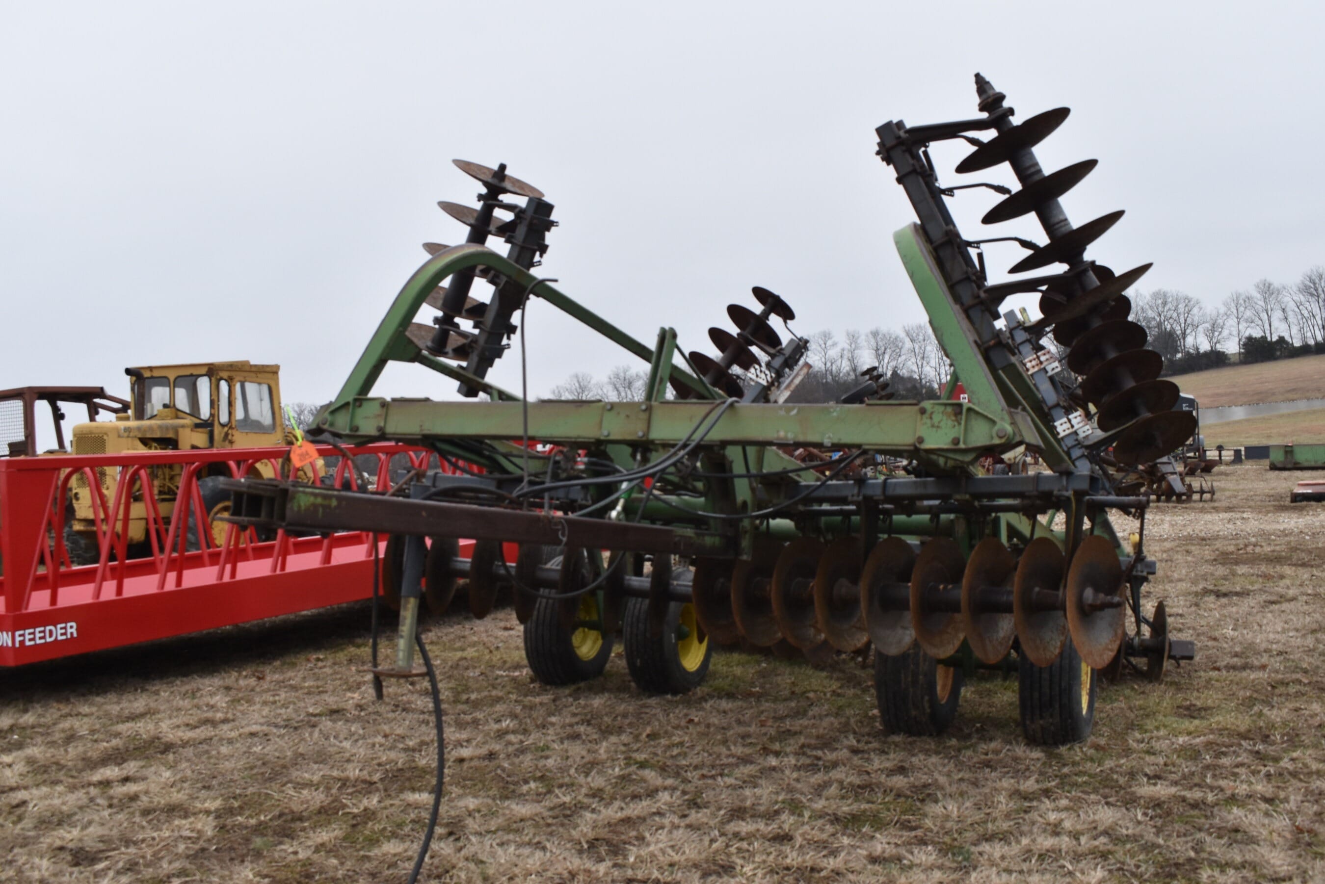 John Deere 230 Equipment Image0