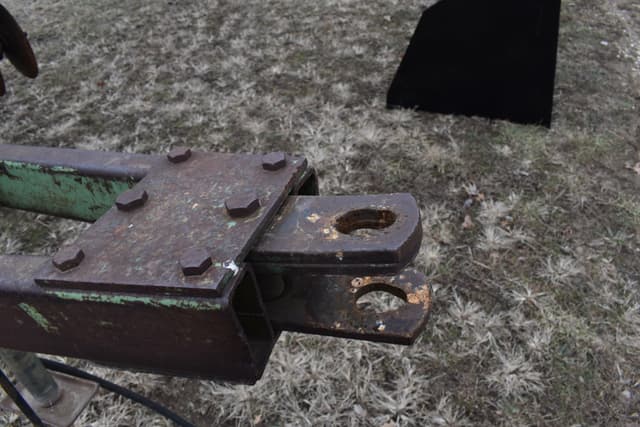 Image of John Deere 230 equipment image 3