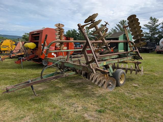 Image of John Deere 230 equipment image 4