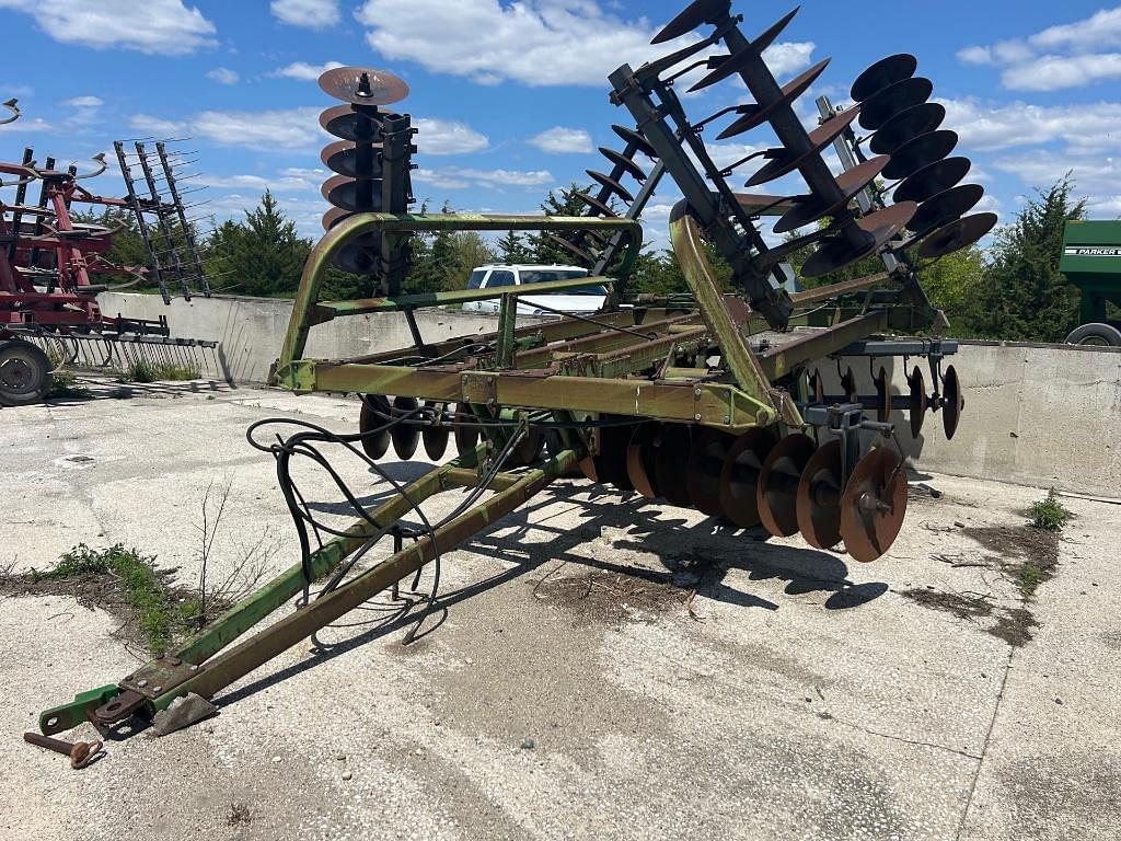 Image of John Deere 230 Image 0