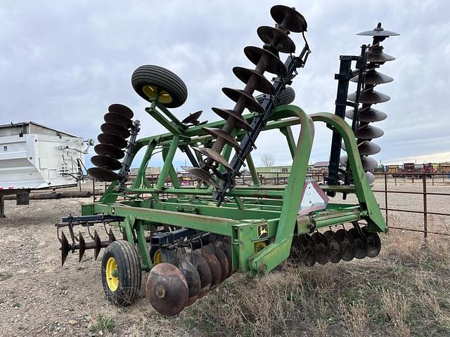 Image of John Deere 230 equipment image 4