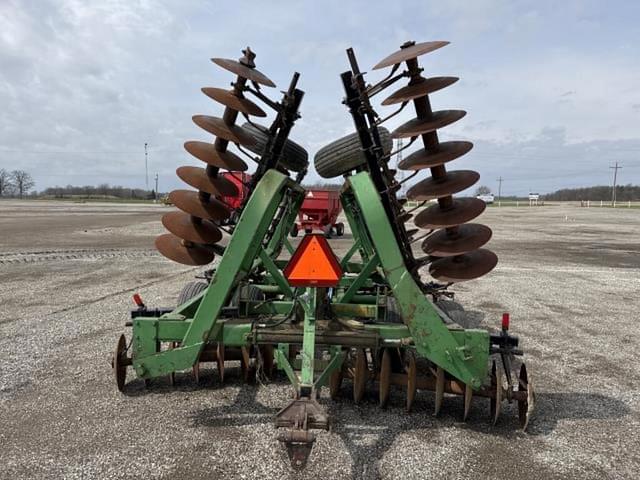 Image of John Deere 230 equipment image 2