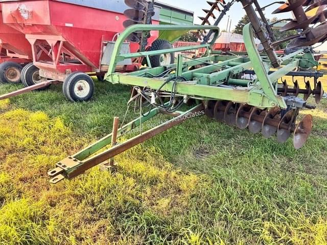 Image of John Deere 230 equipment image 1