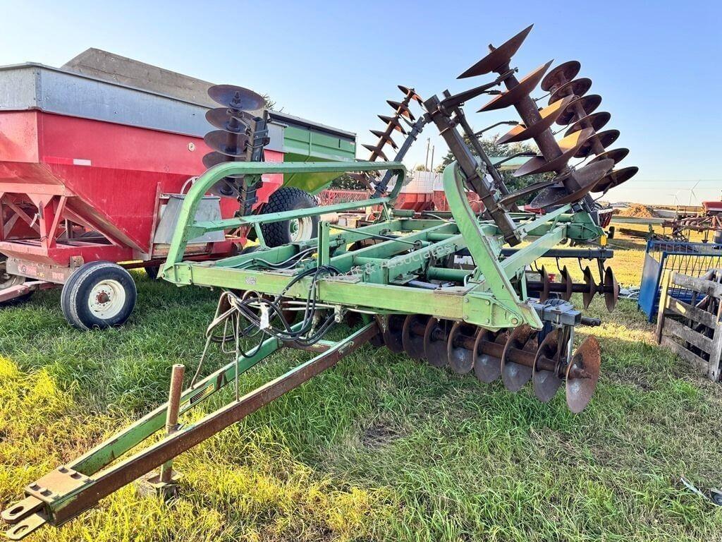 Image of John Deere 230 Primary image