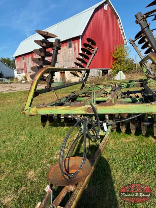 Image of John Deere 230 equipment image 4