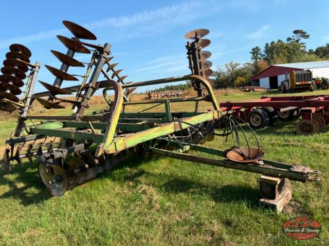 Image of John Deere 230 equipment image 2