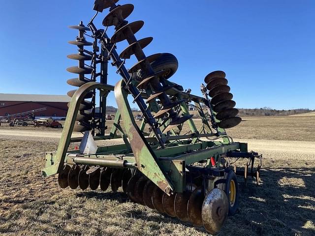 Image of John Deere 230 equipment image 3