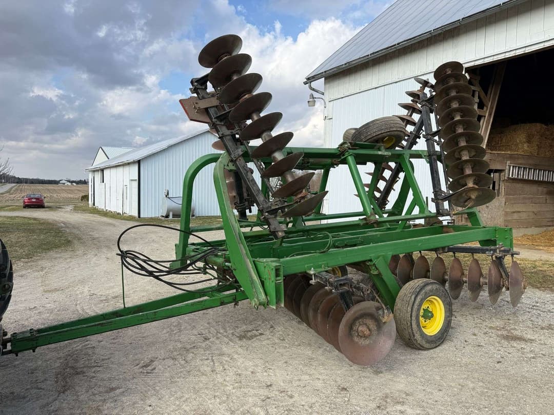 Image of John Deere 230 Primary image