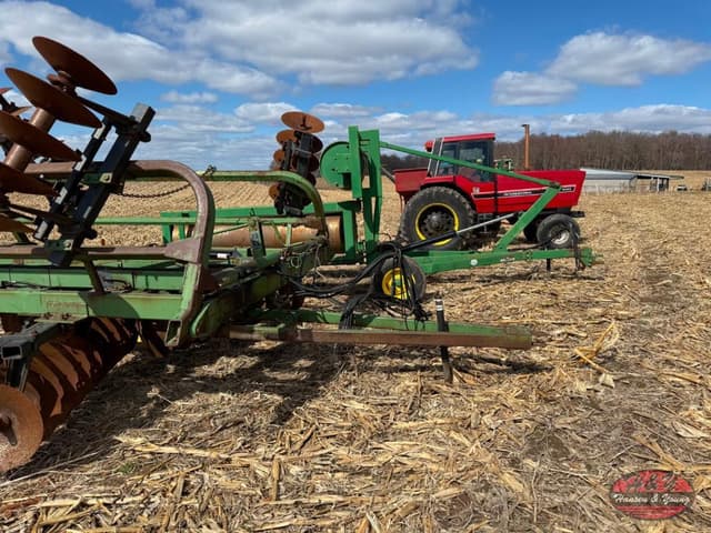 Image of John Deere 230 equipment image 2