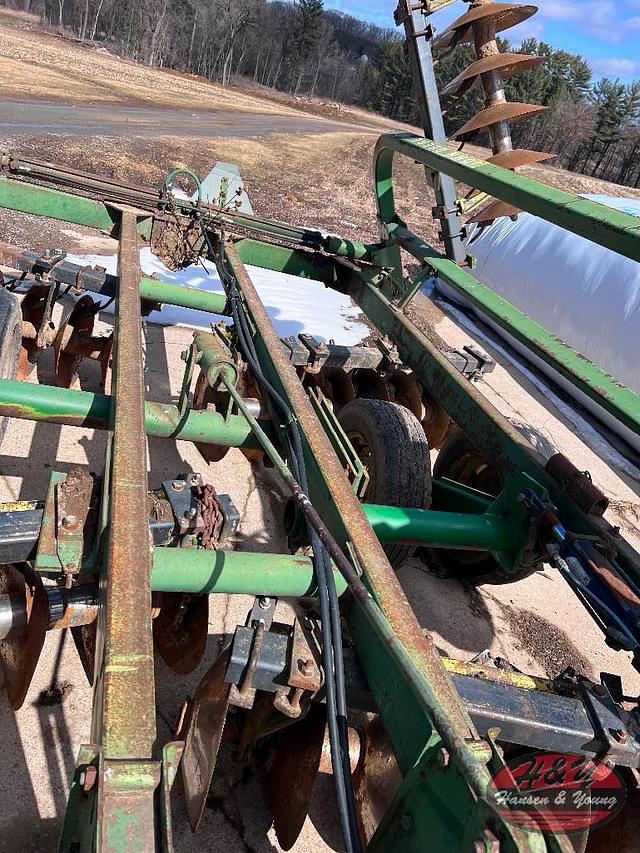 Image of John Deere 230 equipment image 4