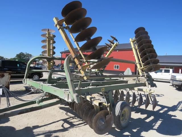 Image of John Deere 230 equipment image 4
