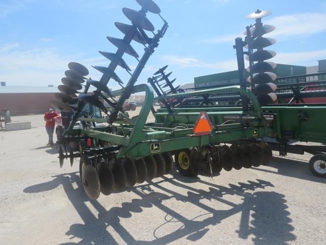 Image of John Deere 230 equipment image 3