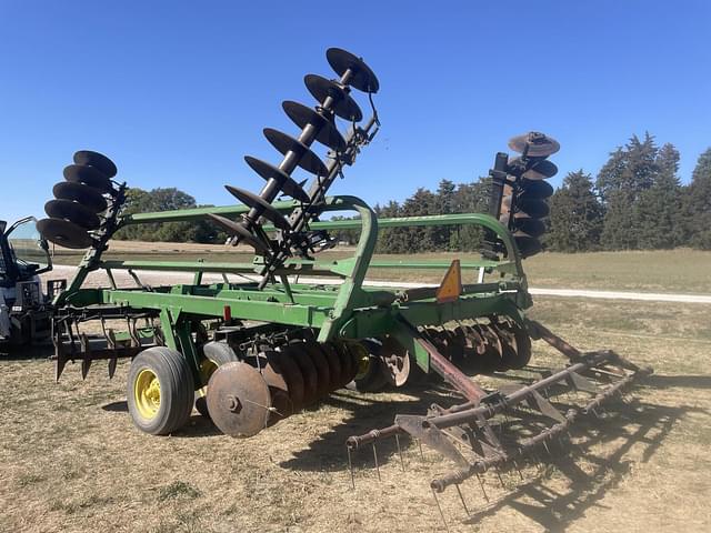 Image of John Deere 230 equipment image 1