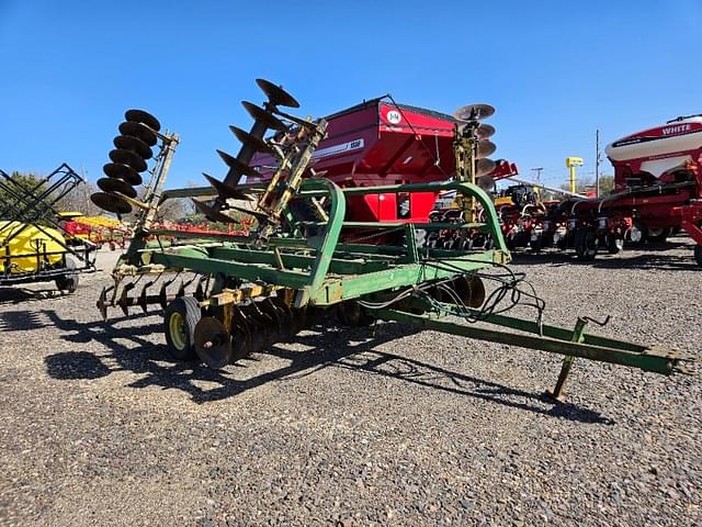 Image of John Deere 230 equipment image 1