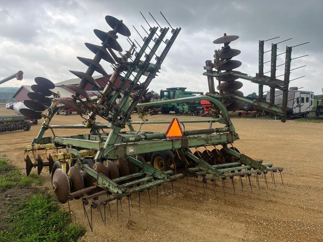 Image of John Deere 230 Image 1
