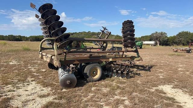 Image of John Deere 230 equipment image 2