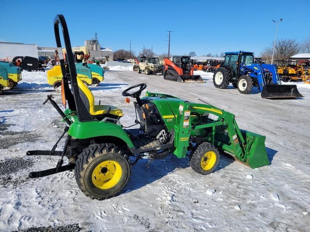 Image of John Deere 2305 equipment image 1