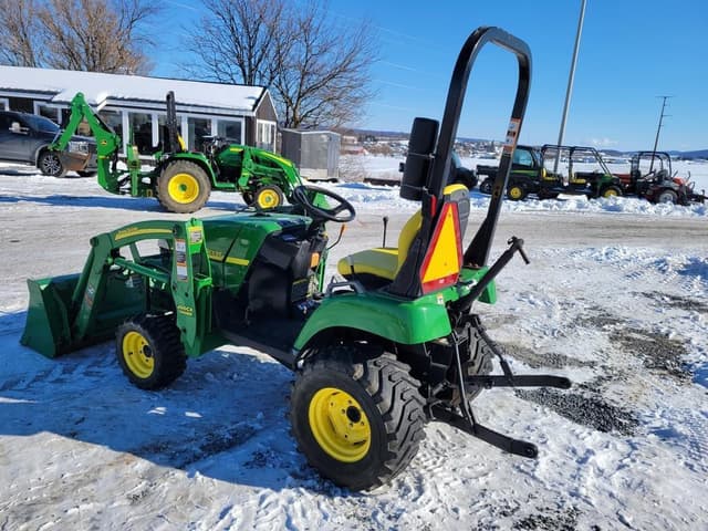 Image of John Deere 2305 equipment image 3
