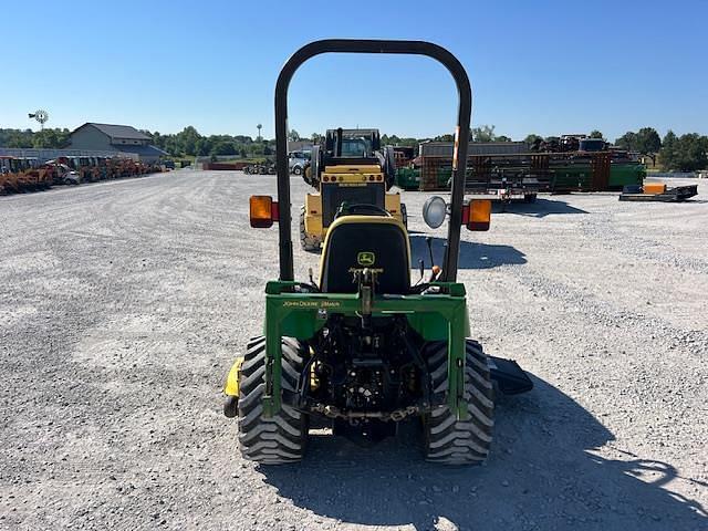 Image of John Deere 2305 equipment image 1