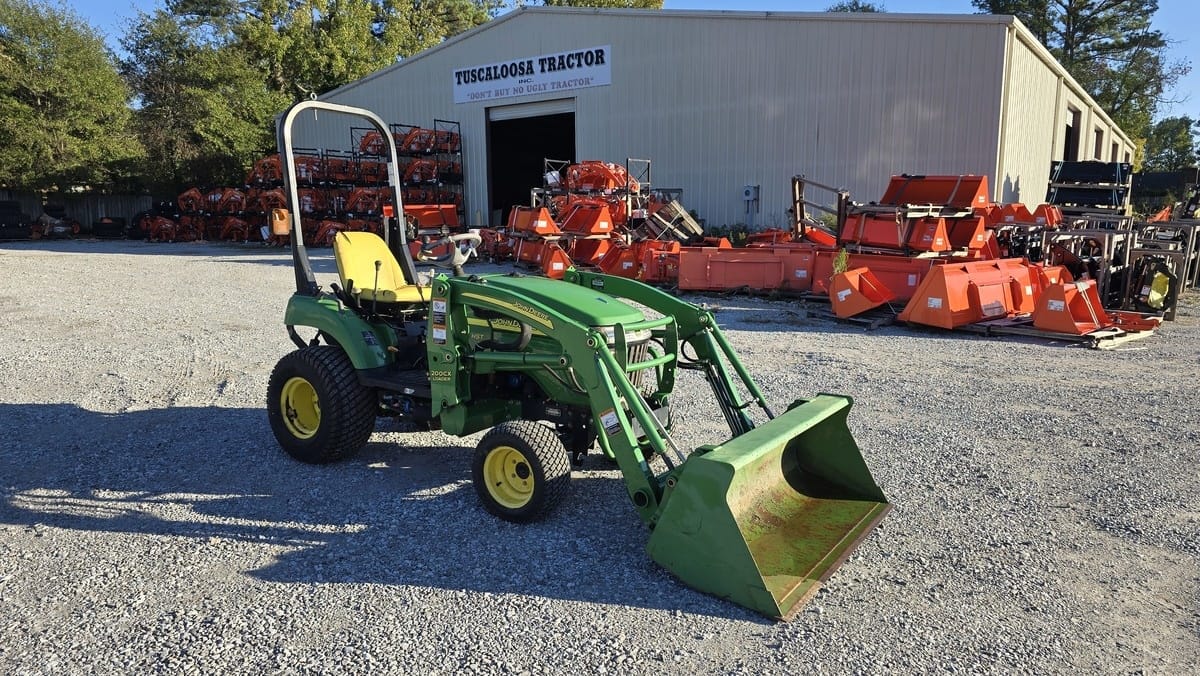 Main image John Deere 2305