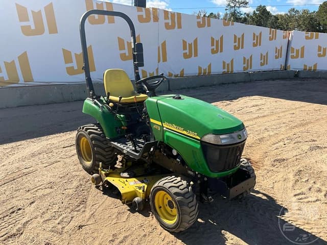 Image of John Deere 2305 equipment image 2