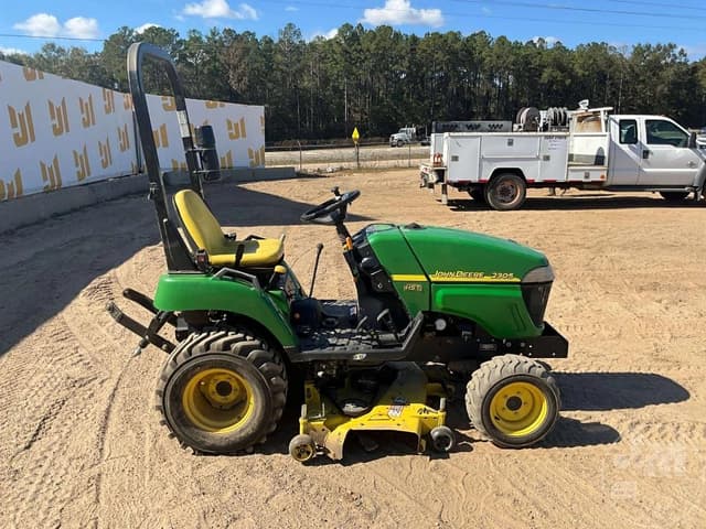 Image of John Deere 2305 equipment image 3