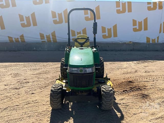 Image of John Deere 2305 equipment image 1