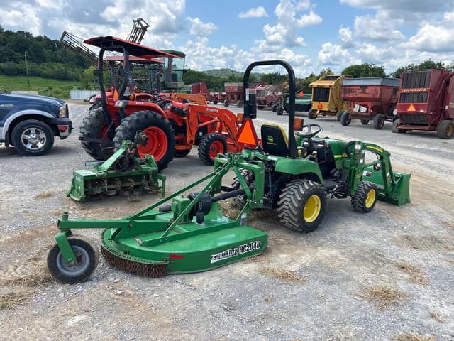 Image of John Deere 2305 equipment image 2